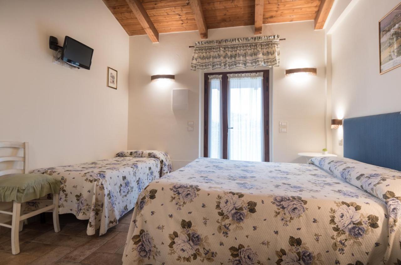 Rosa Di Assisi Bed & Breakfast Bastia Umbra Exterior foto