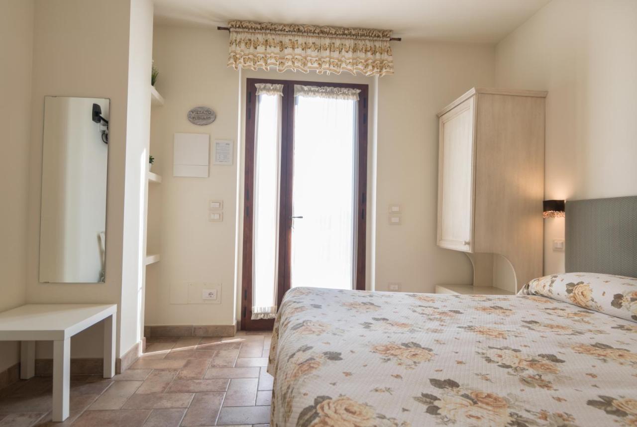 Rosa Di Assisi Bed & Breakfast Bastia Umbra Exterior foto