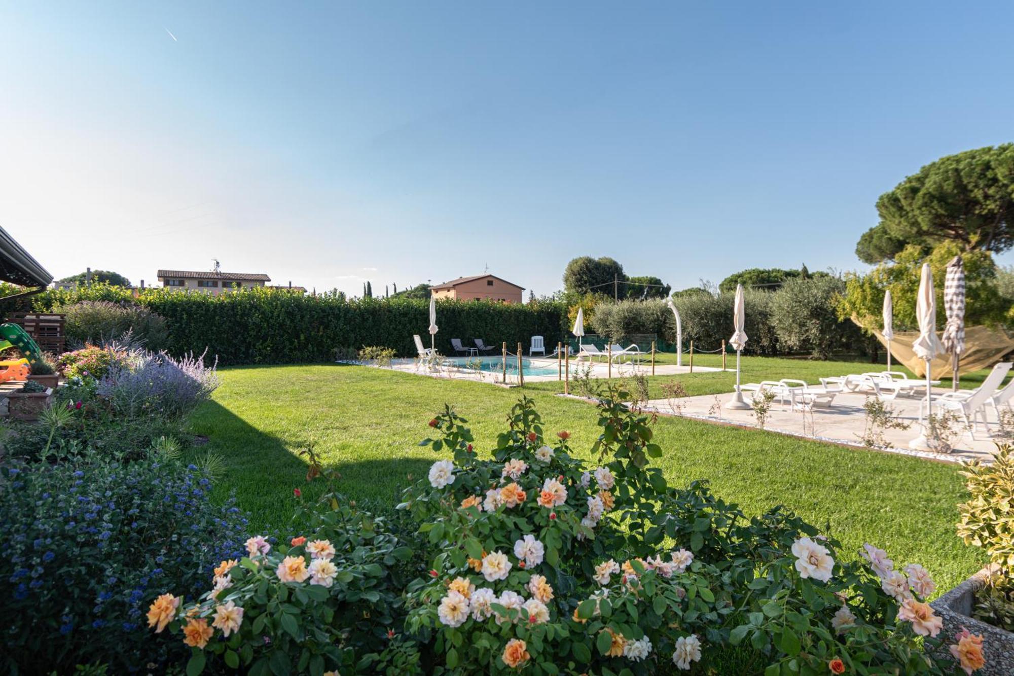 Rosa Di Assisi Bed & Breakfast Bastia Umbra Exterior foto