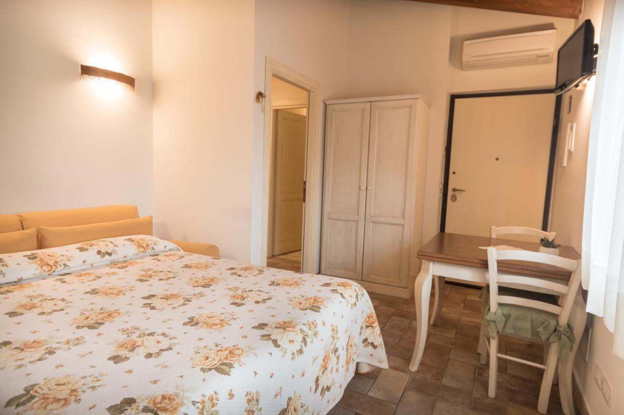 Rosa Di Assisi Bed & Breakfast Bastia Umbra Exterior foto