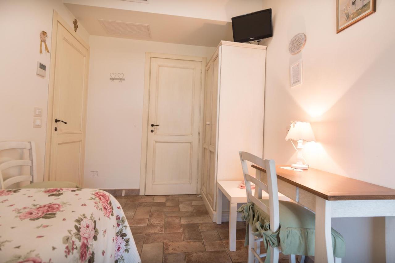 Rosa Di Assisi Bed & Breakfast Bastia Umbra Exterior foto