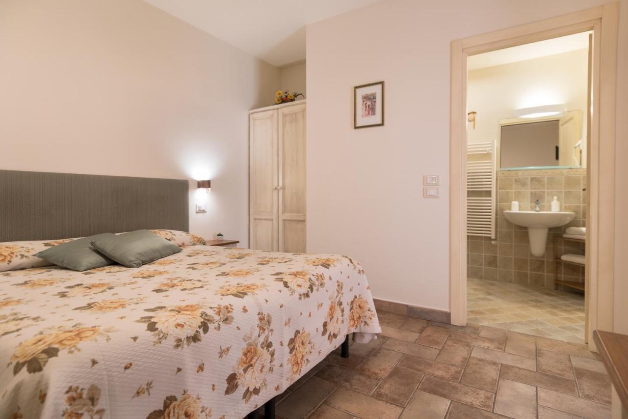 Rosa Di Assisi Bed & Breakfast Bastia Umbra Exterior foto