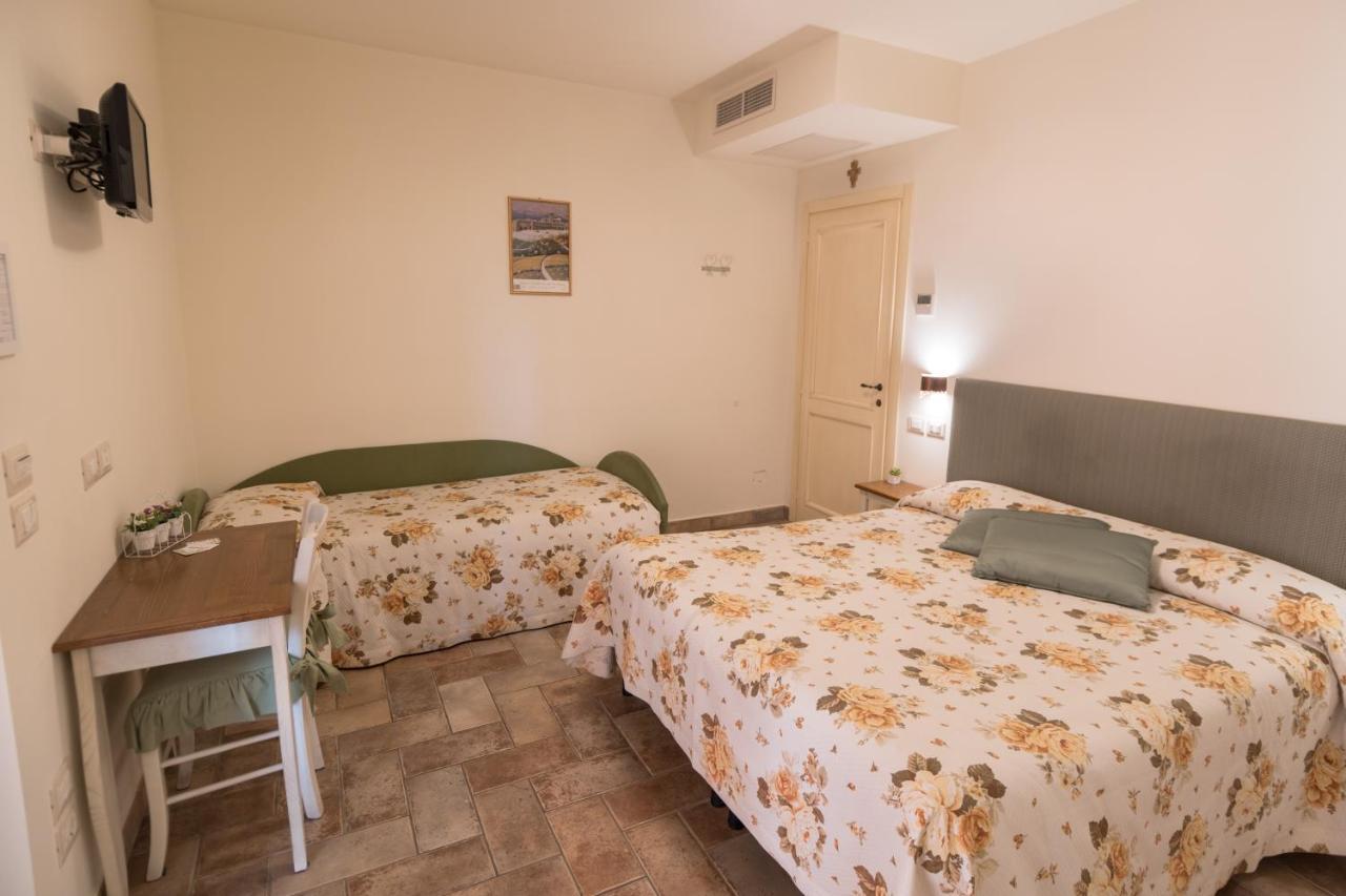 Rosa Di Assisi Bed & Breakfast Bastia Umbra Exterior foto