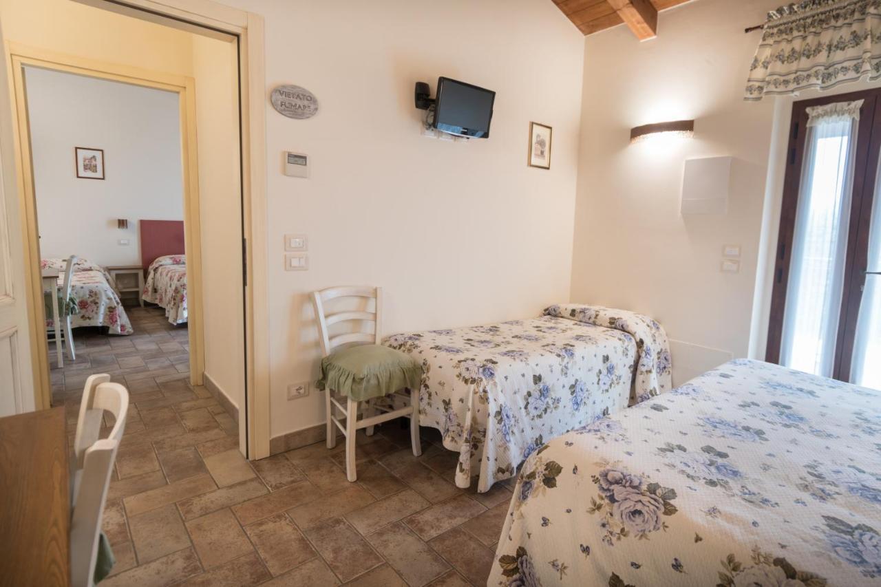 Rosa Di Assisi Bed & Breakfast Bastia Umbra Exterior foto