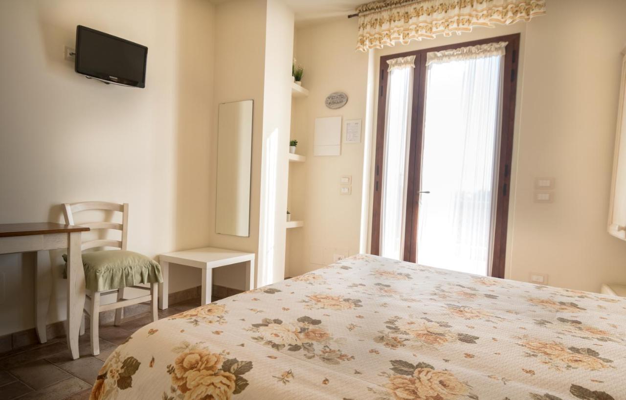 Rosa Di Assisi Bed & Breakfast Bastia Umbra Exterior foto